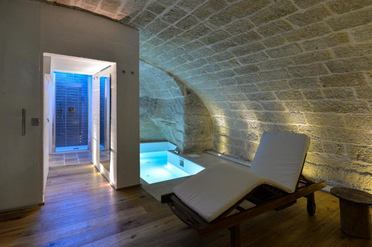 B-Welcome Rooms Of Charme E Relax Polignano a Mare Buitenkant foto