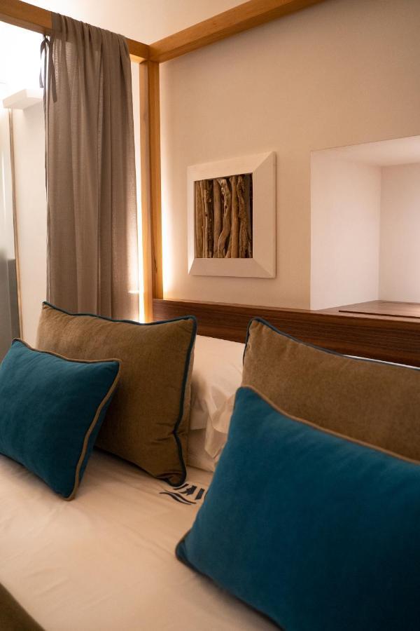 B-Welcome Rooms Of Charme E Relax Polignano a Mare Buitenkant foto