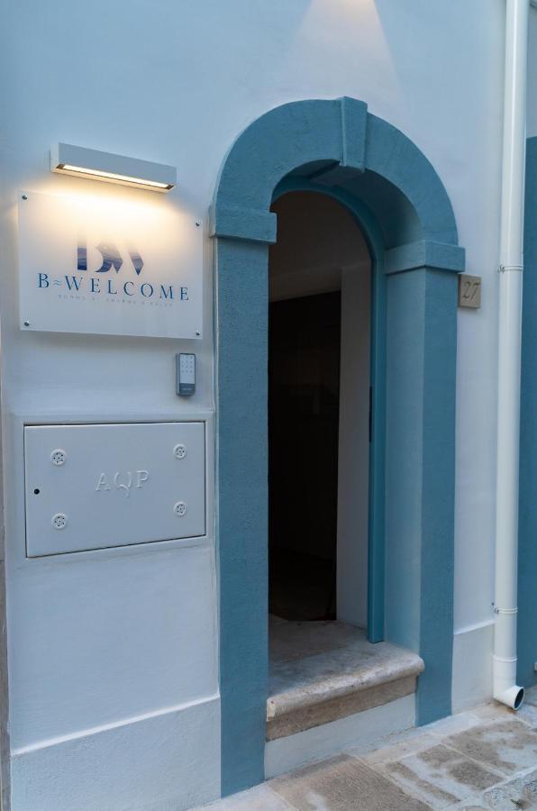 B-Welcome Rooms Of Charme E Relax Polignano a Mare Buitenkant foto