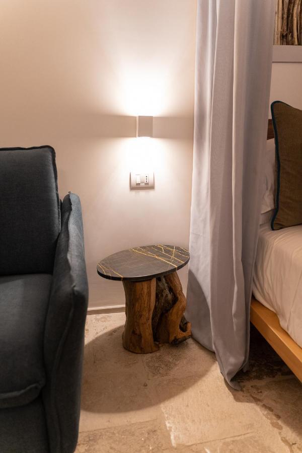 B-Welcome Rooms Of Charme E Relax Polignano a Mare Buitenkant foto
