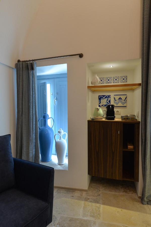 B-Welcome Rooms Of Charme E Relax Polignano a Mare Buitenkant foto