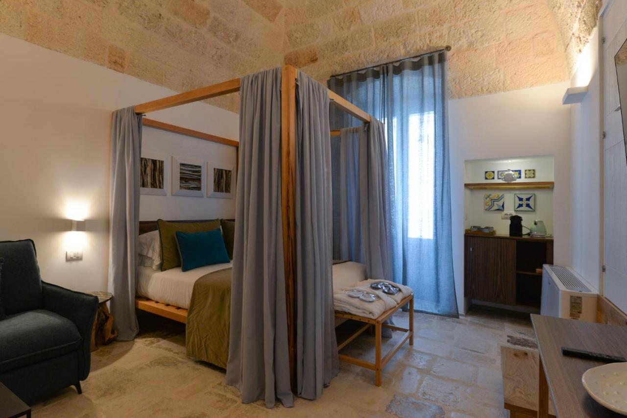 B-Welcome Rooms Of Charme E Relax Polignano a Mare Buitenkant foto