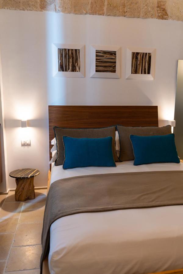 B-Welcome Rooms Of Charme E Relax Polignano a Mare Buitenkant foto