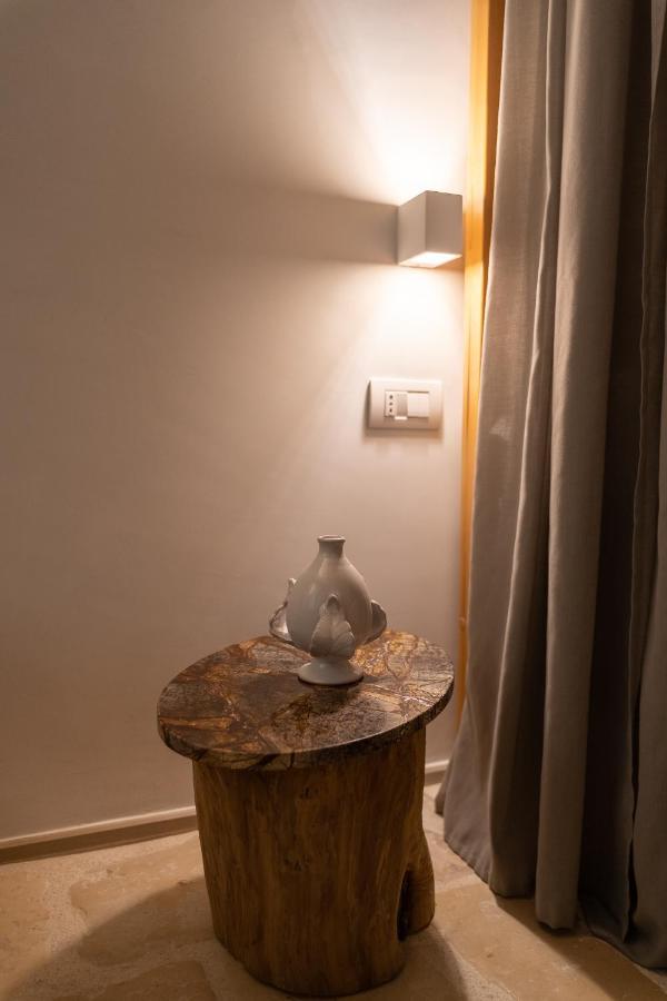 B-Welcome Rooms Of Charme E Relax Polignano a Mare Buitenkant foto